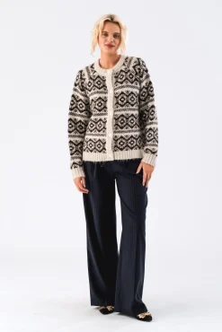 NovaLL Cardigan
